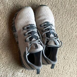 Merrill Ladies “Wrapt” Sneakers, size 8 1/2